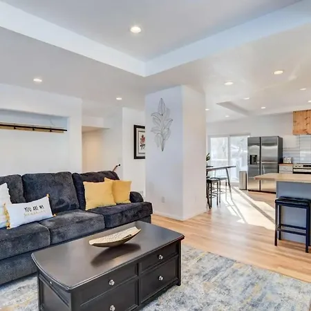 Moorhead Home Rental Near Downtown Fargo
